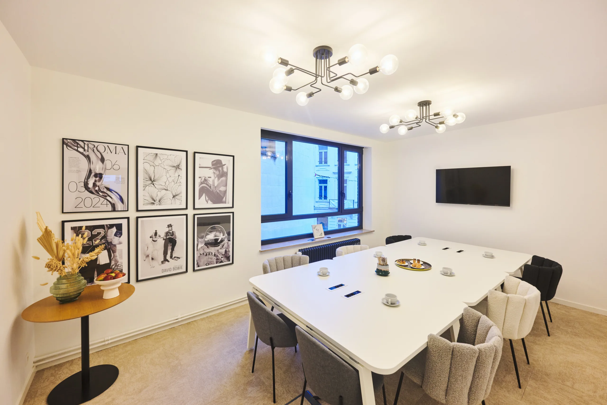 sky 2 room meeting room for 6 people in Brussels