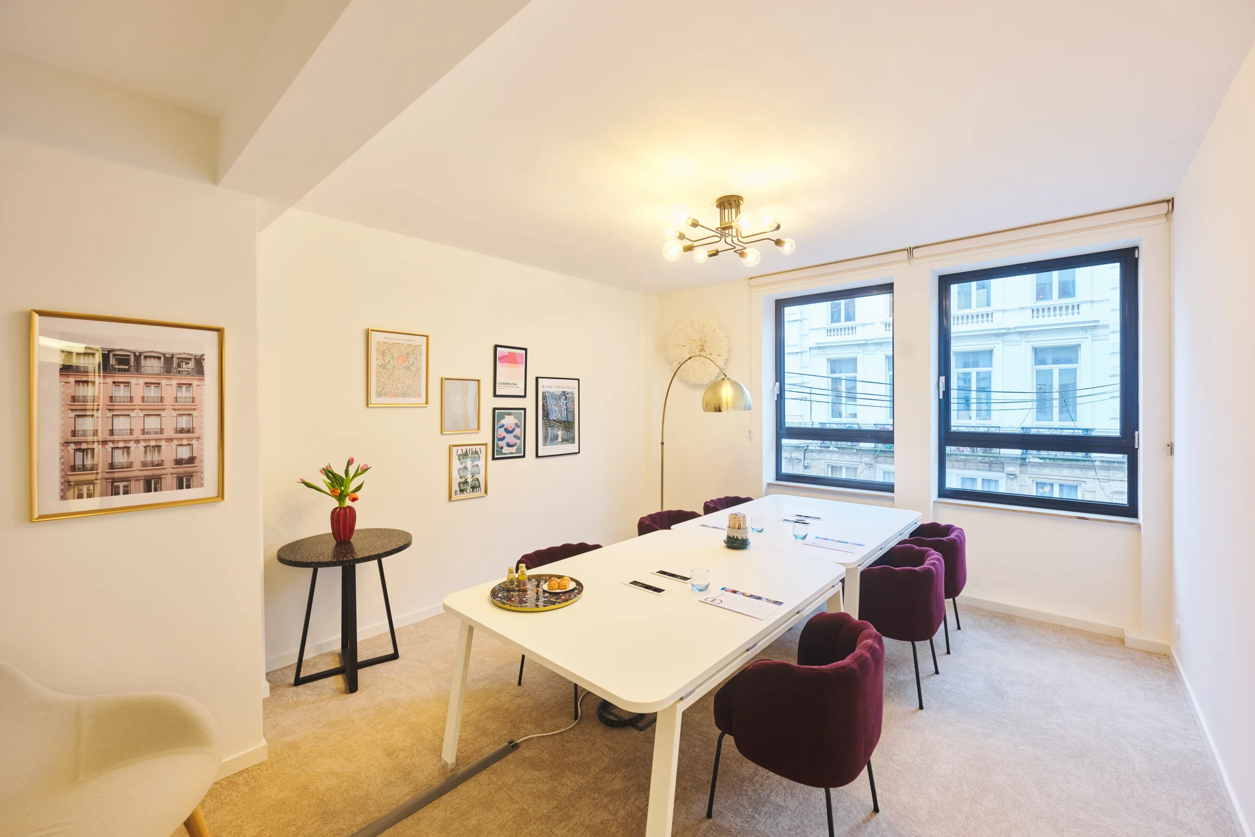 Rainbow 2 room meeting room for 6 people in Brussels