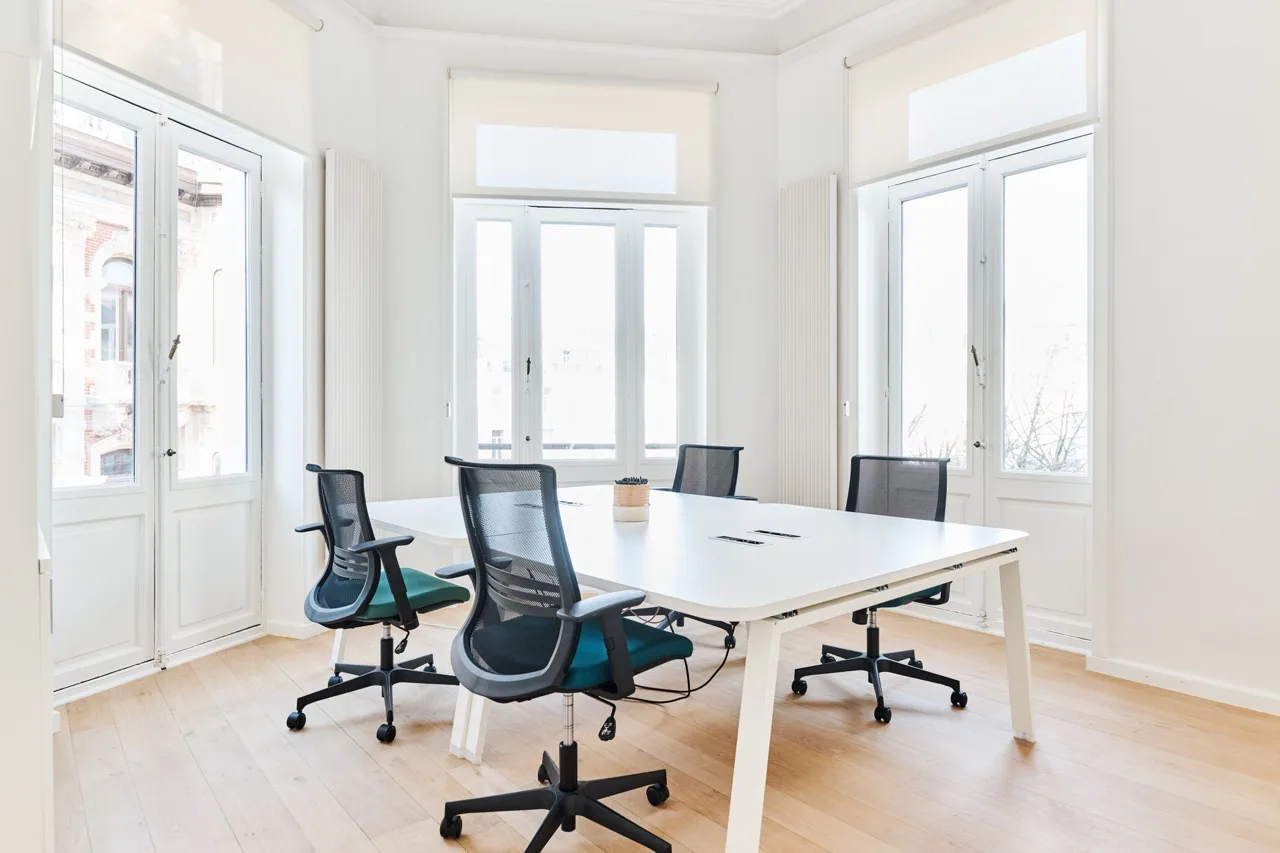 Bureau privé pour 4 personnes à Bruxelles